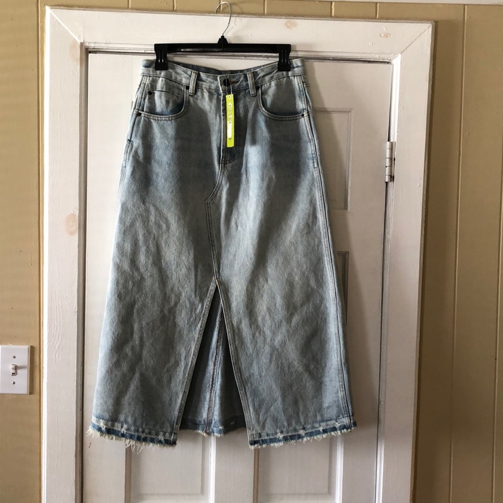 Light jean skirt